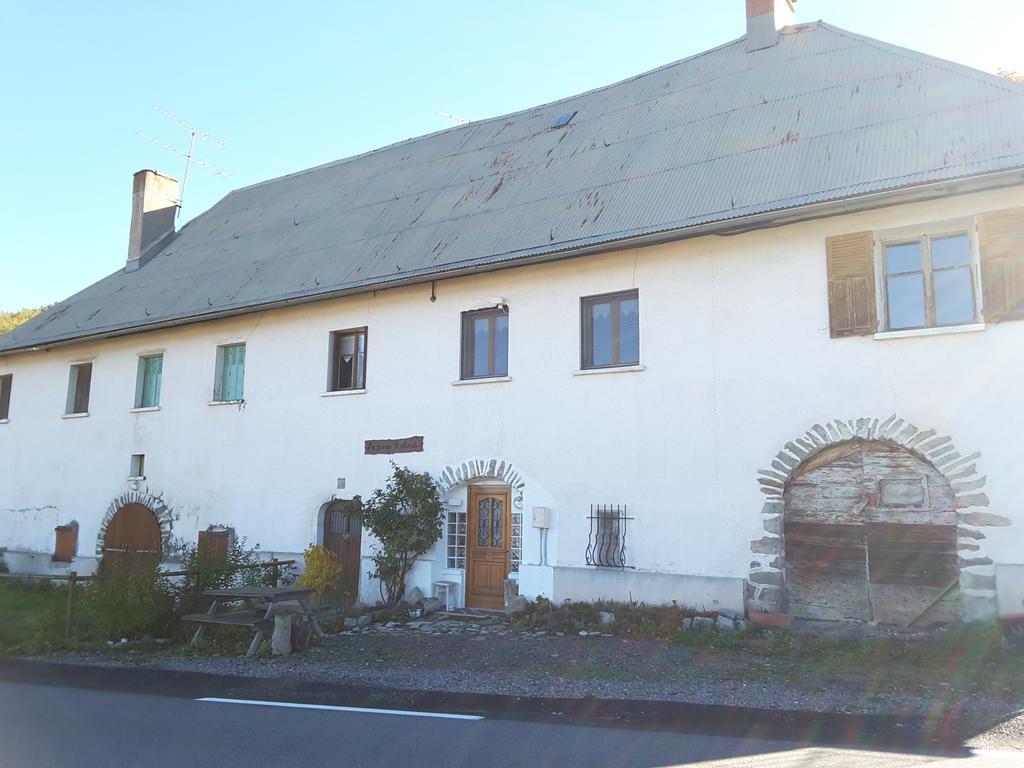 Appartement Saint Jean Montclar Exterior photo